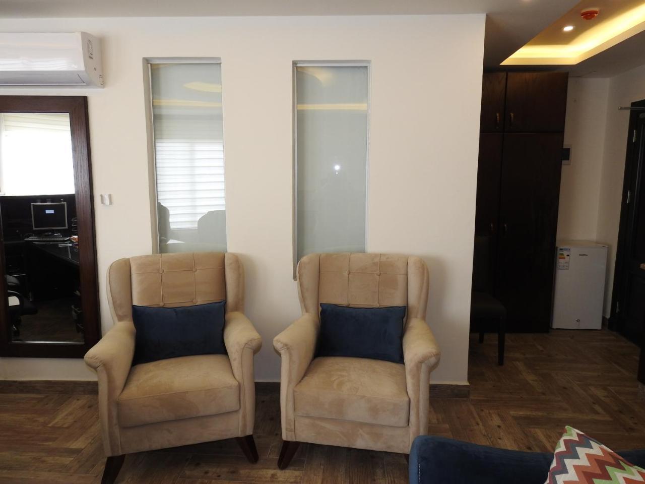 London Bridge Hotel Amman Exterior photo